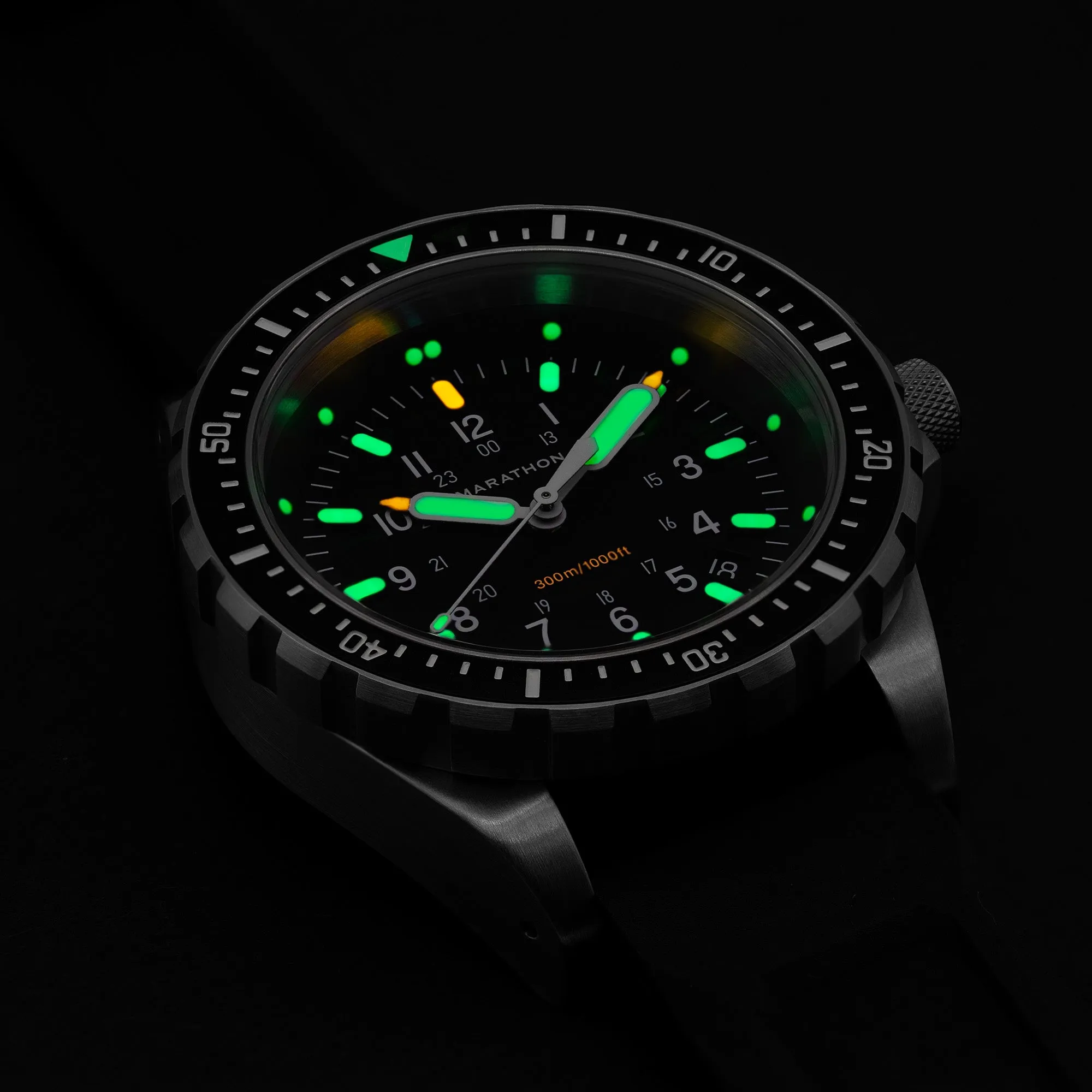 JUMBO DIVER'S QUARTZ (JSAR) WITH STAINLESS STEEL BRACELET - 46MM